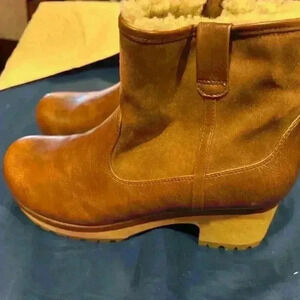 **Fall Ready** Women’s Vintage Thread size 10 Ankle Boots